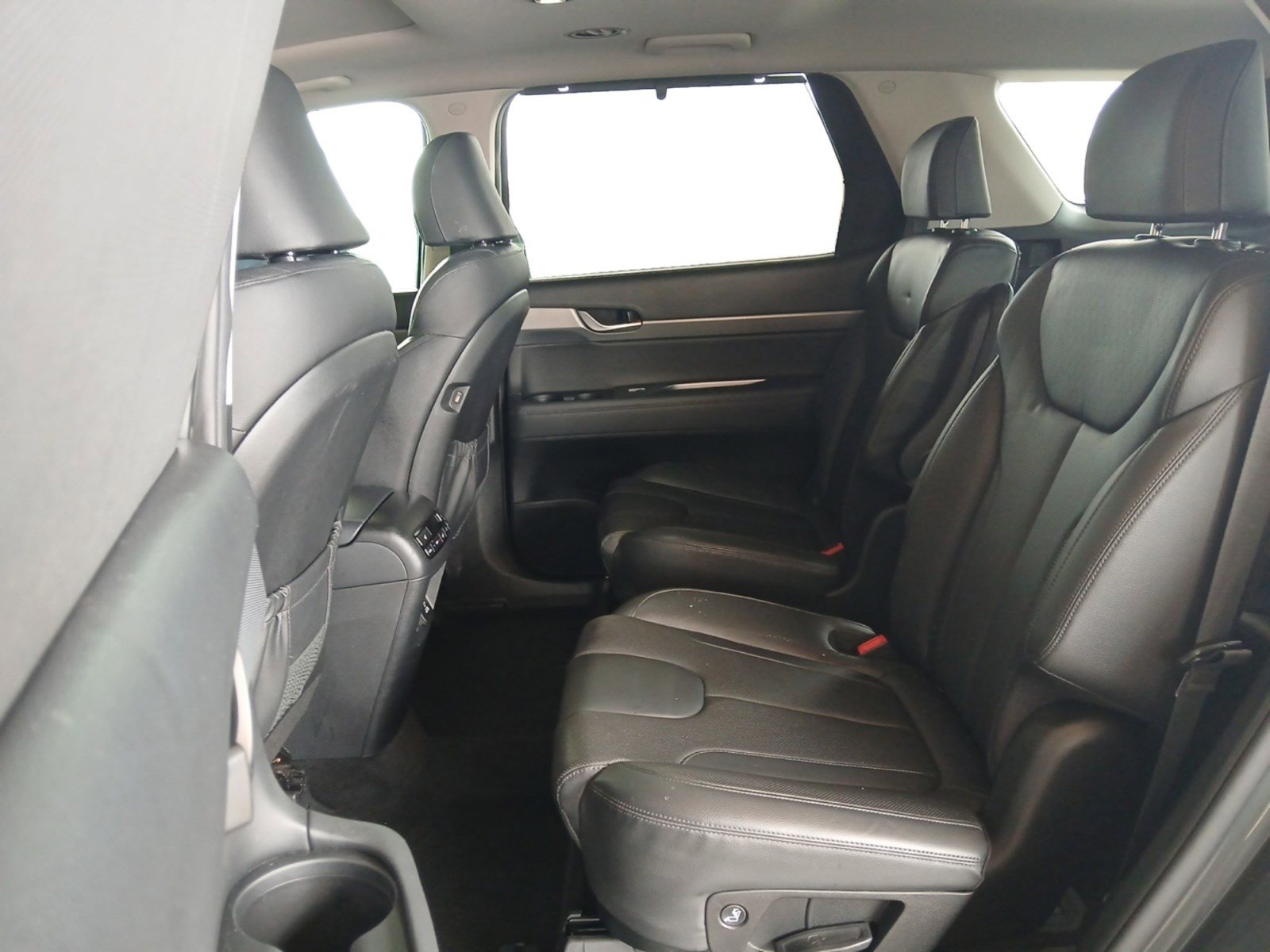 Used 2022 Hyundai Palisade SEL w/ Premium Package image 13
