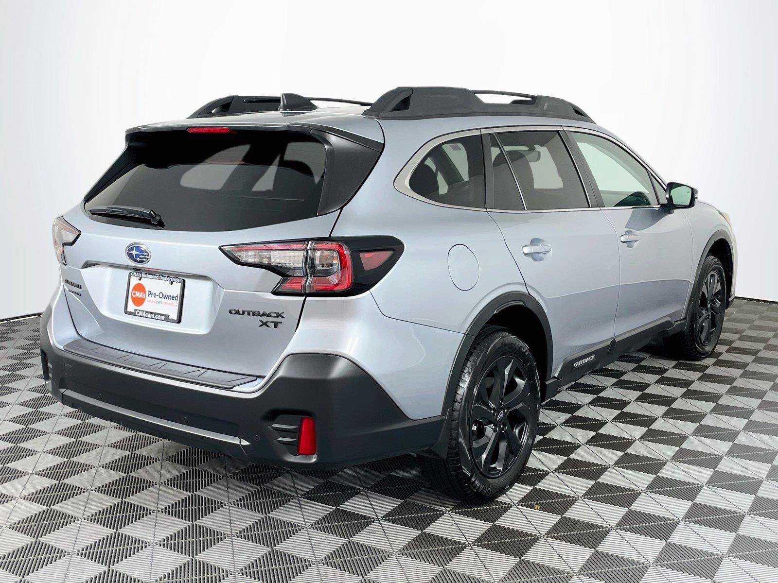 Used 2020 Subaru Outback Onyx Edition XT w/ Popular Package #2 AWD/4WD image 9
