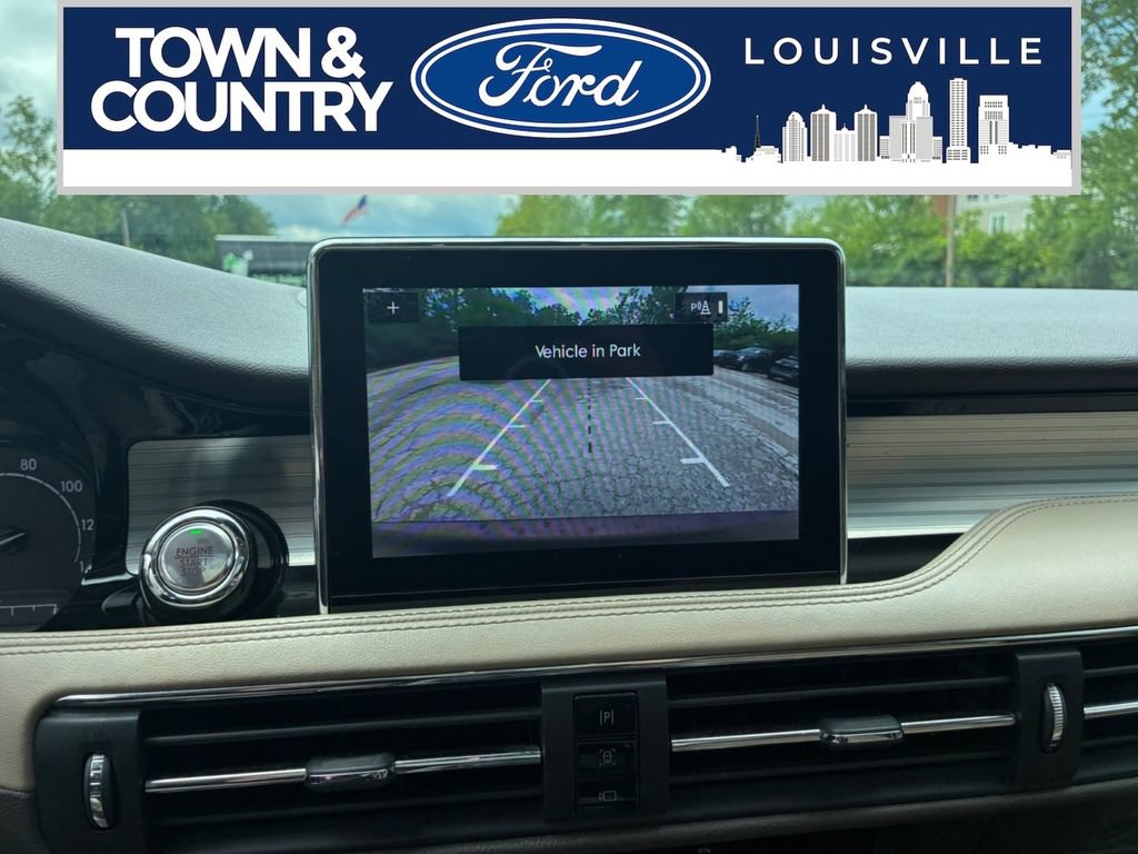 Used 2020 Lincoln Corsair FWD w/ Premium Package image 18