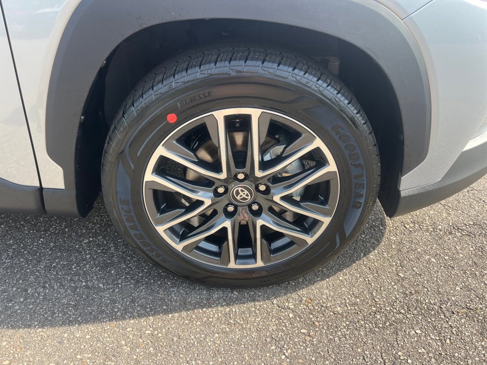 New 2026 Toyota Corolla Cross XLE w/ Convenience Package FWD image 22