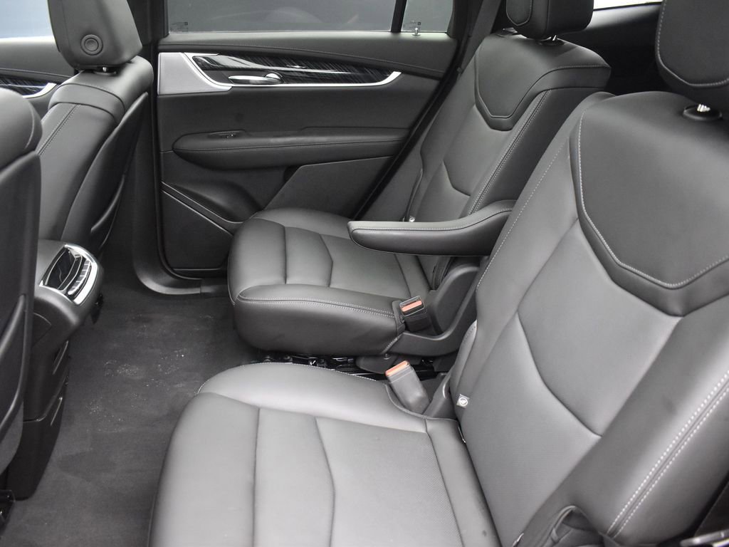 Certified 2024 Cadillac XT6 Premium Luxury w/ LPO, Floor Liner Package image 25