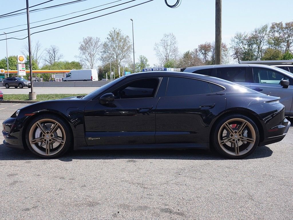 Used 2022 Porsche Taycan RWD image 21