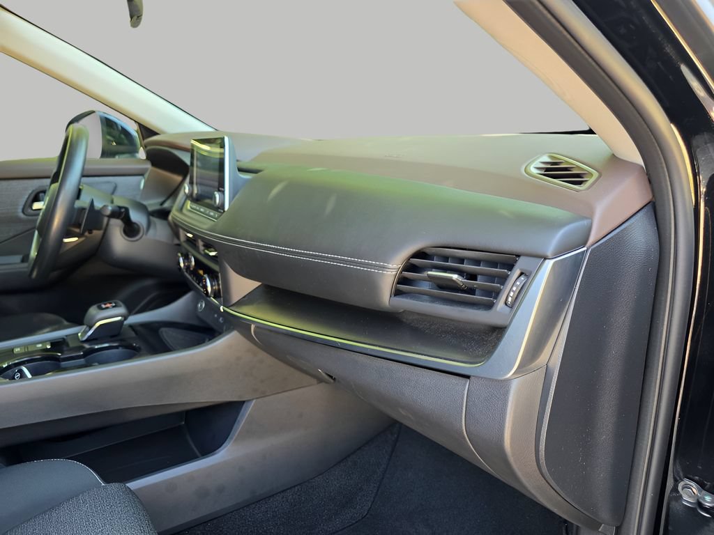 Used 2023 Nissan Rogue SV AWD/4WD image 11