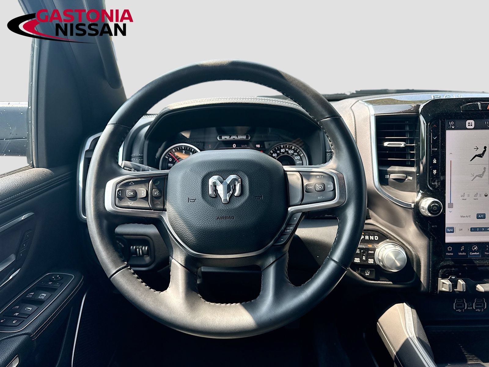 Used 2022 RAM 1500 Laramie w/ Sport Appearance Package AWD/4WD image 31