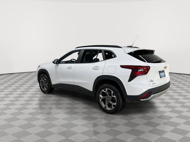 Certified 2025 Chevrolet Trax LT w/ LT Convenience Package image 7