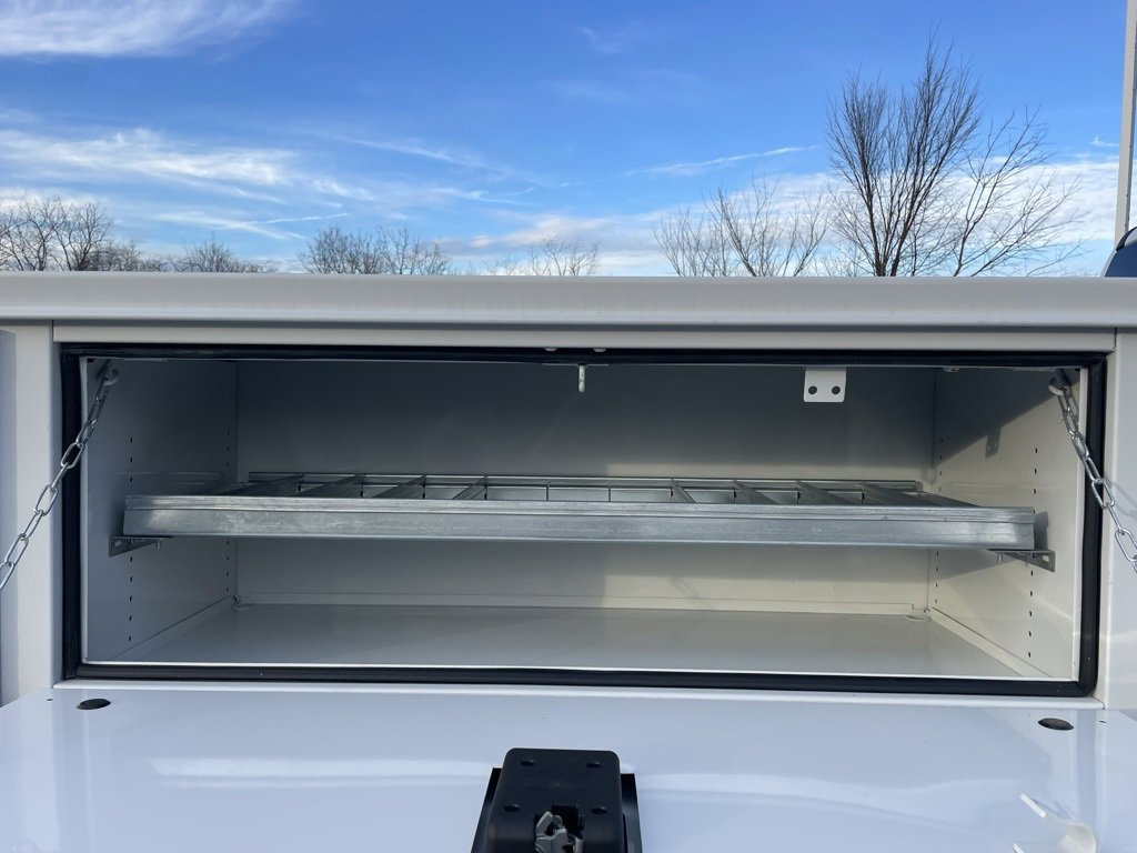 New 2026 Ford F350 XL w/ XL Chrome Package image 21