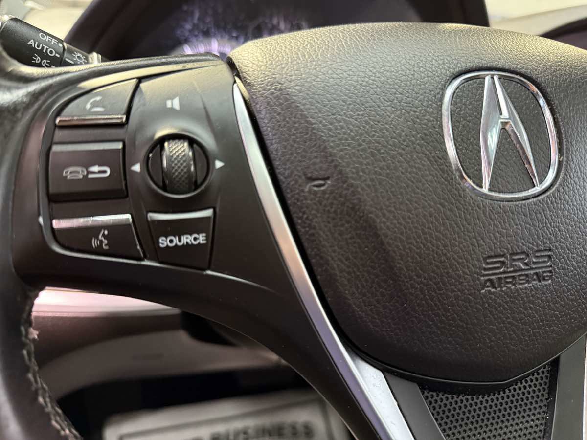 Used 2017 Acura TLX w/ Technology Package FWD image 36