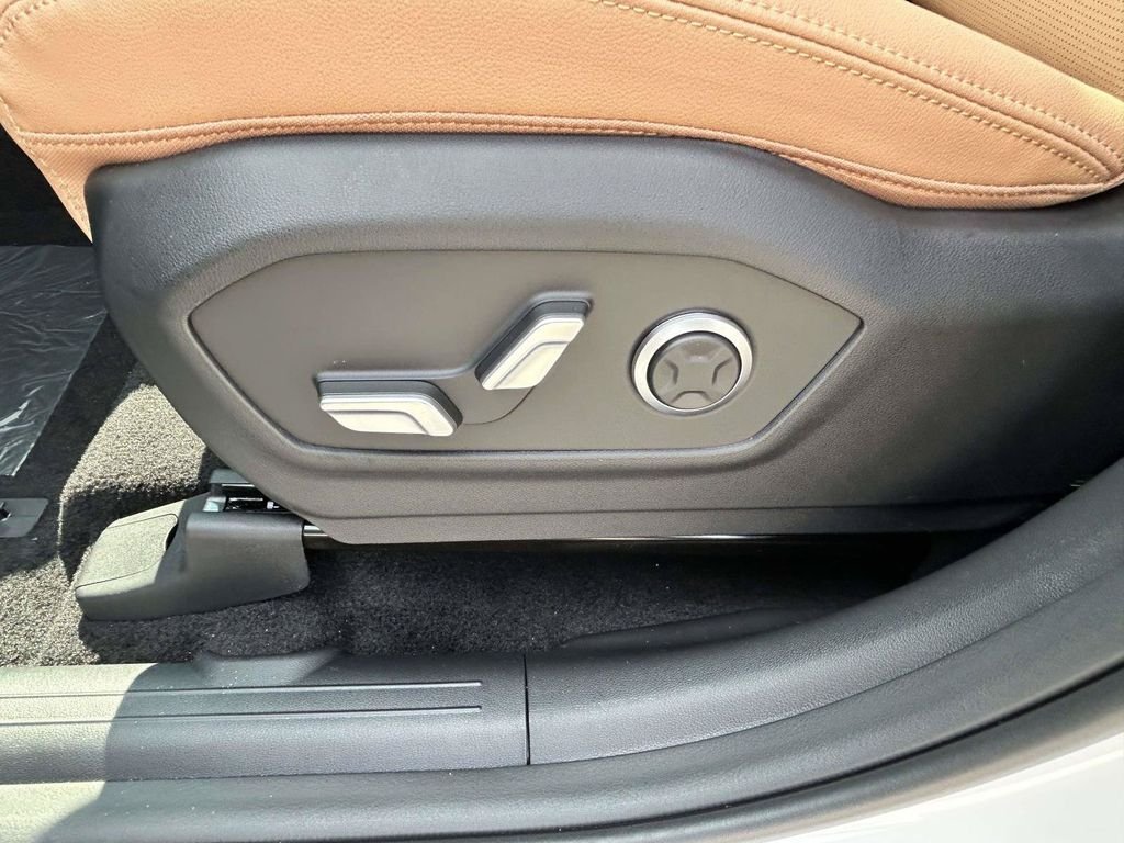 New 2027 Hyundai Santa Fe Limited FWD image 14