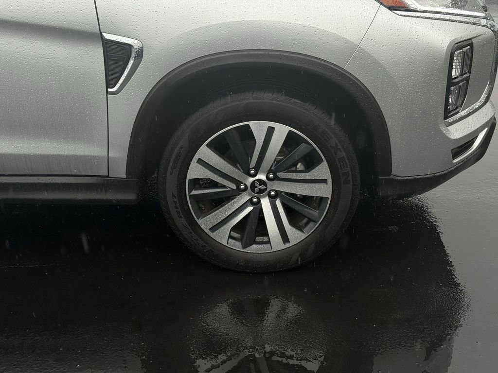 Used 2024 Mitsubishi Outlander Sport SE image 11