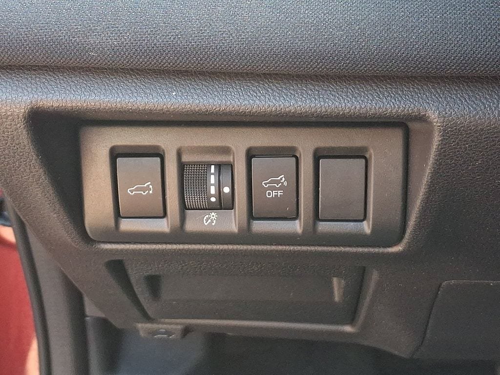 Used 2023 Subaru Outback Premium AWD/4WD image 24