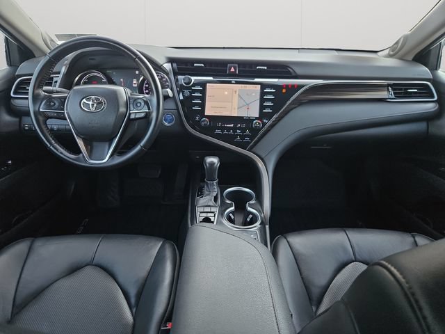 Certified 2020 Toyota Camry XLE w/ Sunroof Package FWD image 17