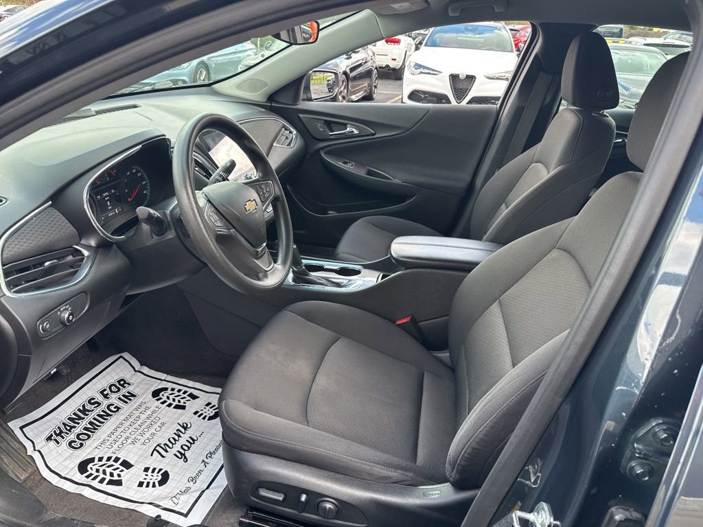Used 2019 Chevrolet Malibu LT FWD image 27