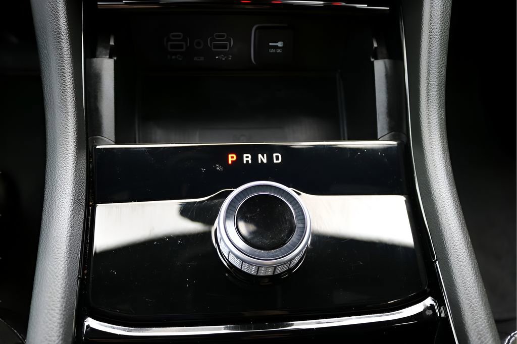 Used 2023 Jeep Grand Cherokee L Laredo AWD/4WD image 28