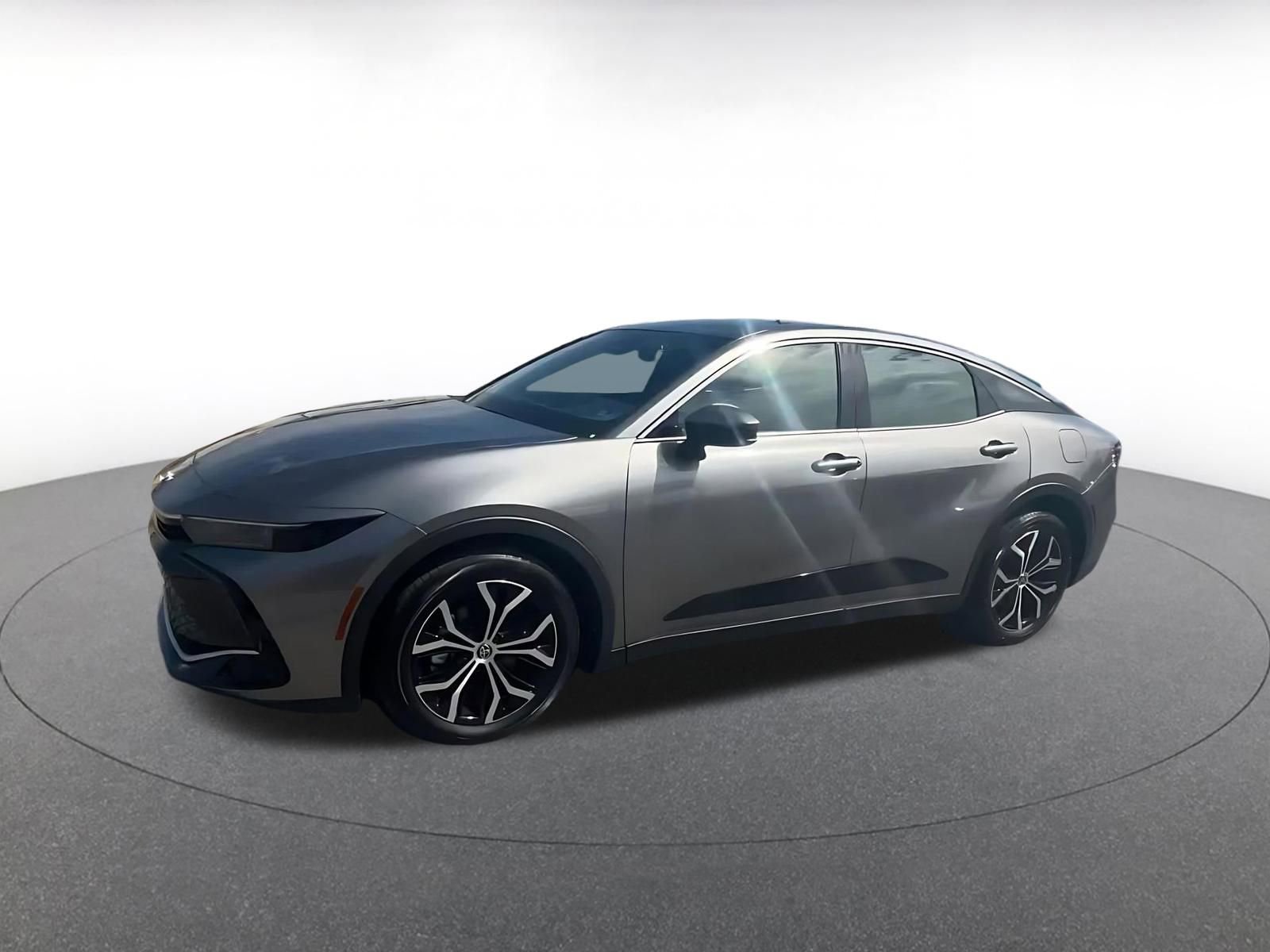 Used 2025 Toyota Crown XLE image 9