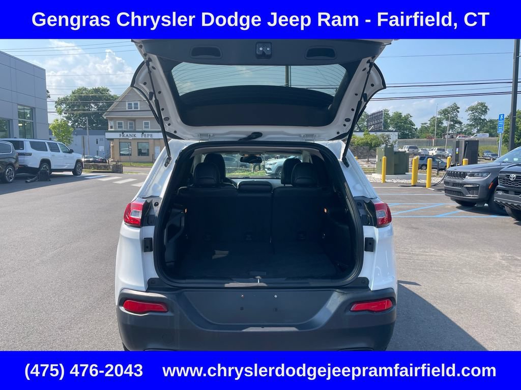 Used 2017 Jeep Cherokee High Altitude AWD/4WD image 31