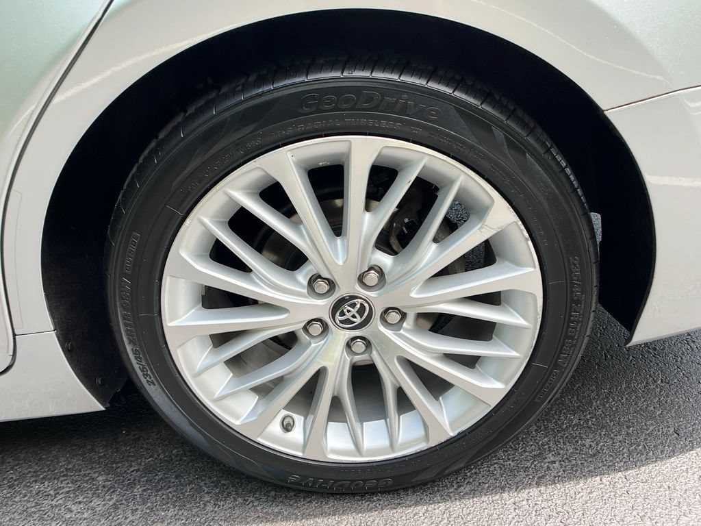 Used 2018 Toyota Camry XLE FWD image 22