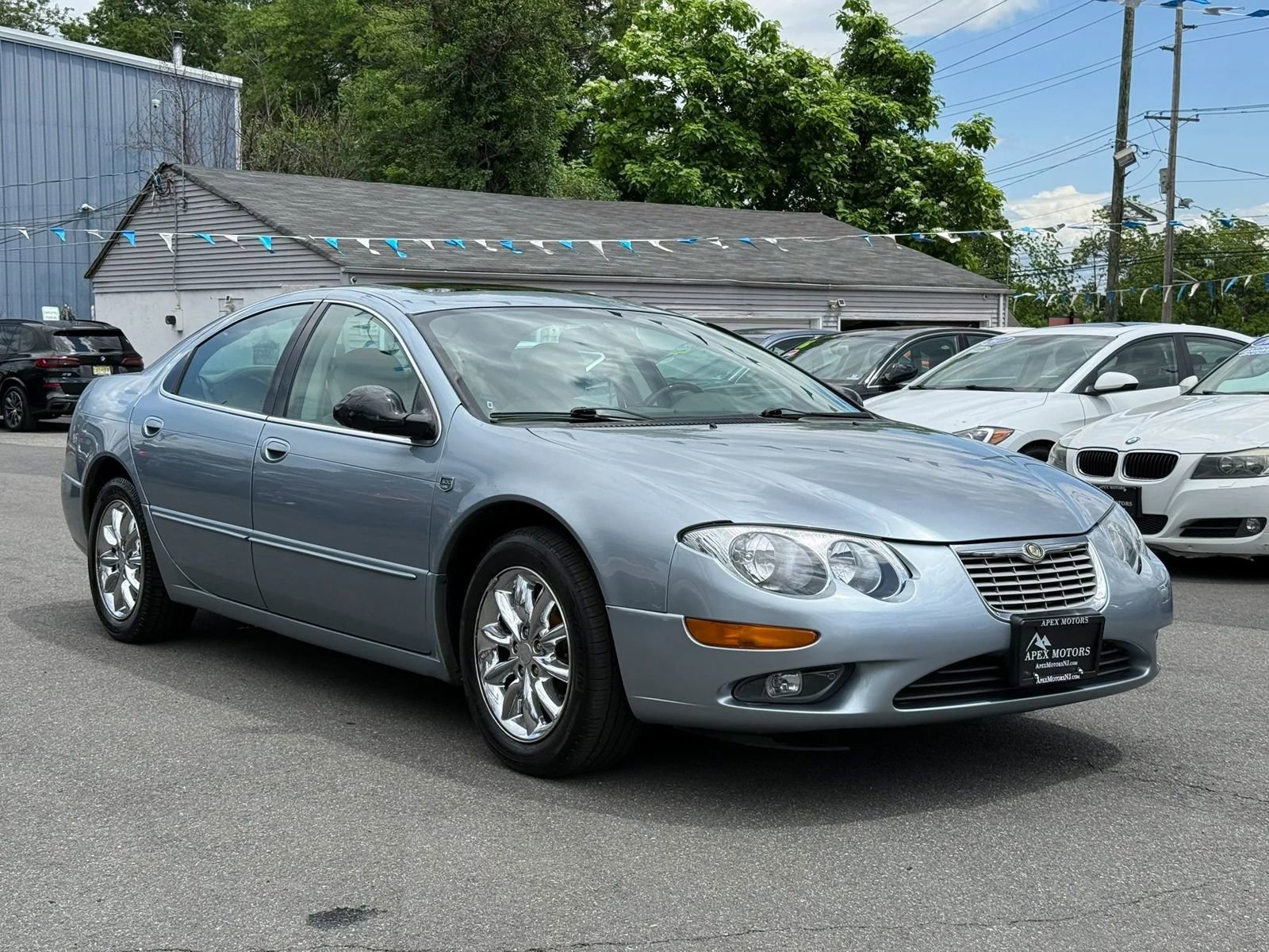 Used 2004 Chrysler 300M FWD image 1