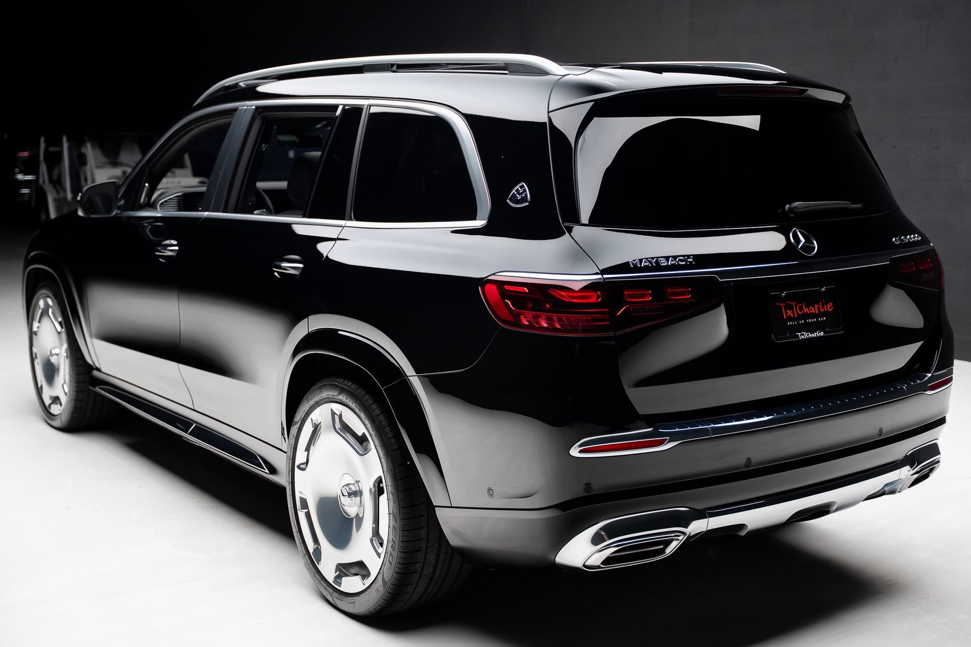 Used 2024 Mercedes-Benz Maybach GLS 600 4MATIC image 25