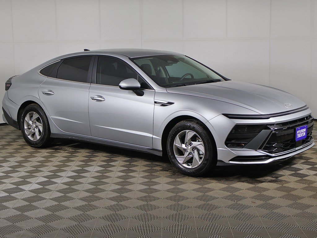Used 2025 Hyundai Sonata SE image 40