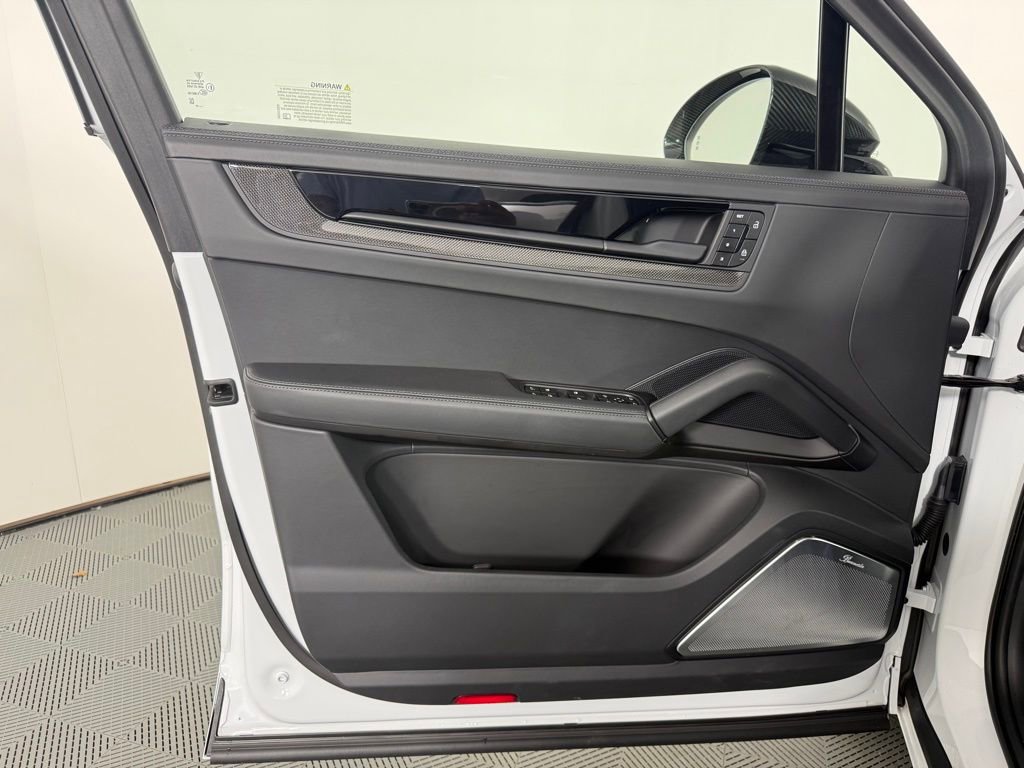 Certified 2025 Porsche Cayenne GTS image 19