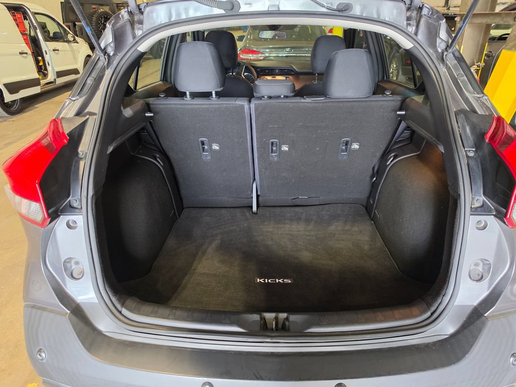 Used 2020 Nissan Kicks S FWD image 8
