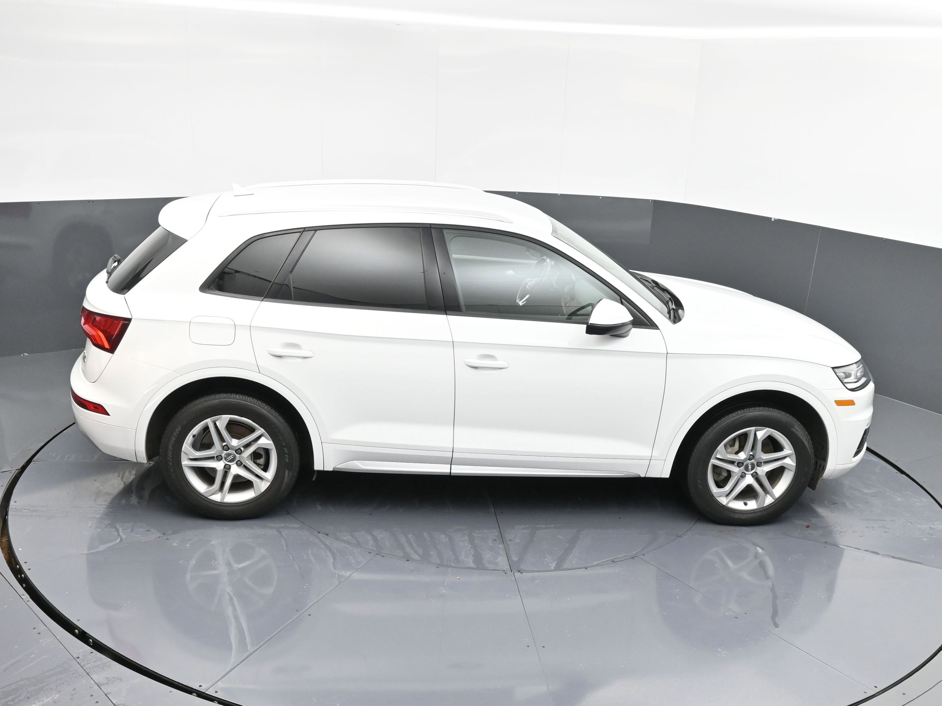 Used 2018 Audi Q5 2.0T Premium image 34