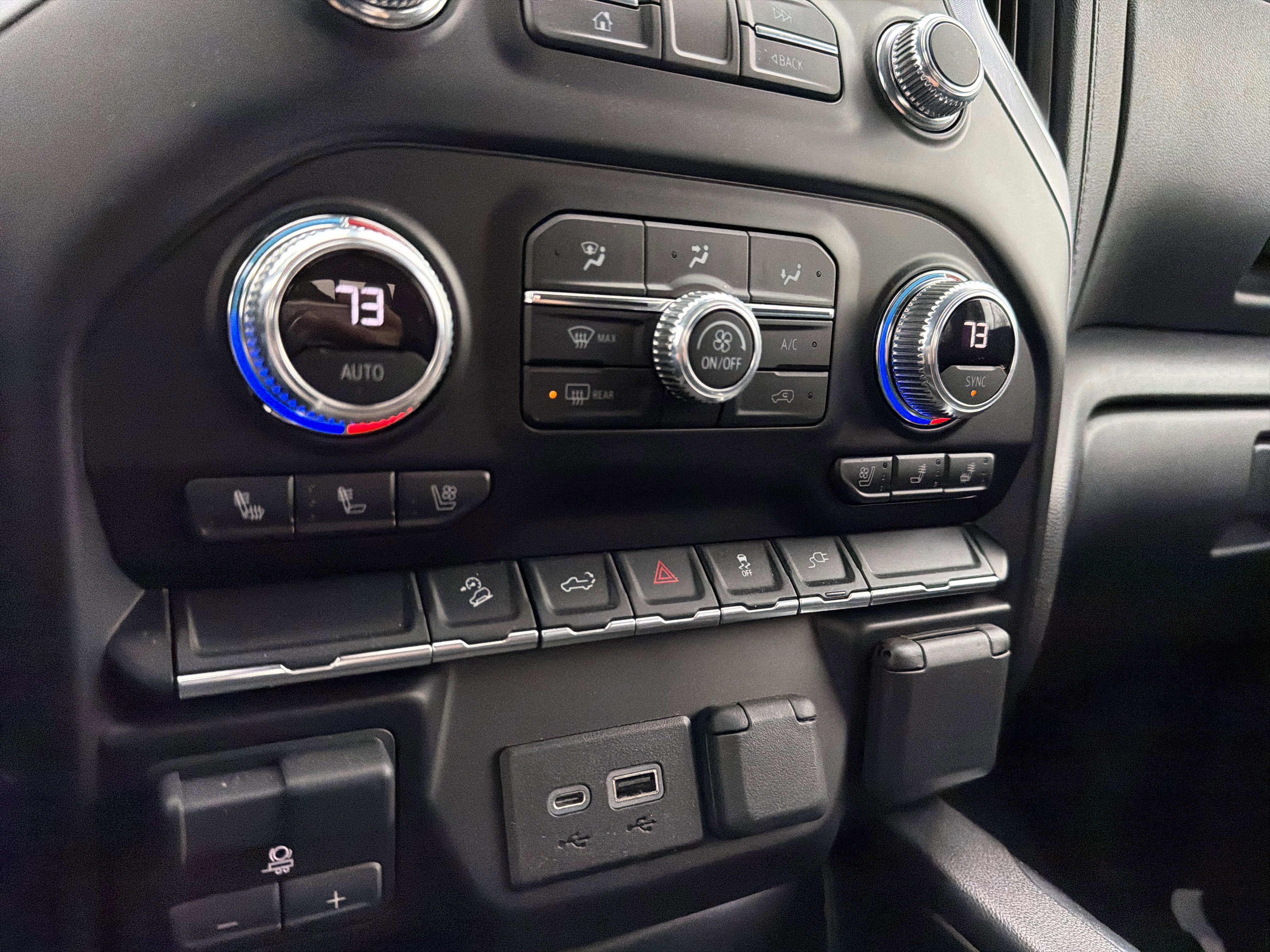 Certified 2022 GMC Sierra 2500 SLT w/ SLT Convenience Package image 21