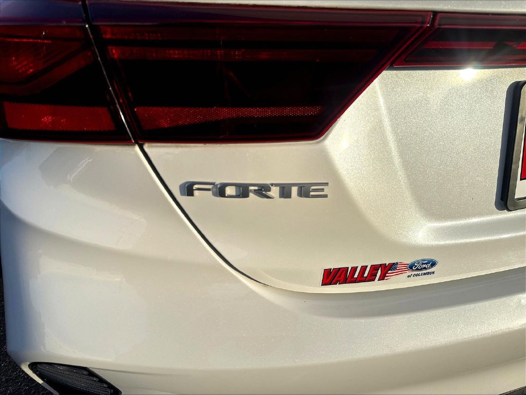 Used 2023 Kia Forte LXS FWD image 31