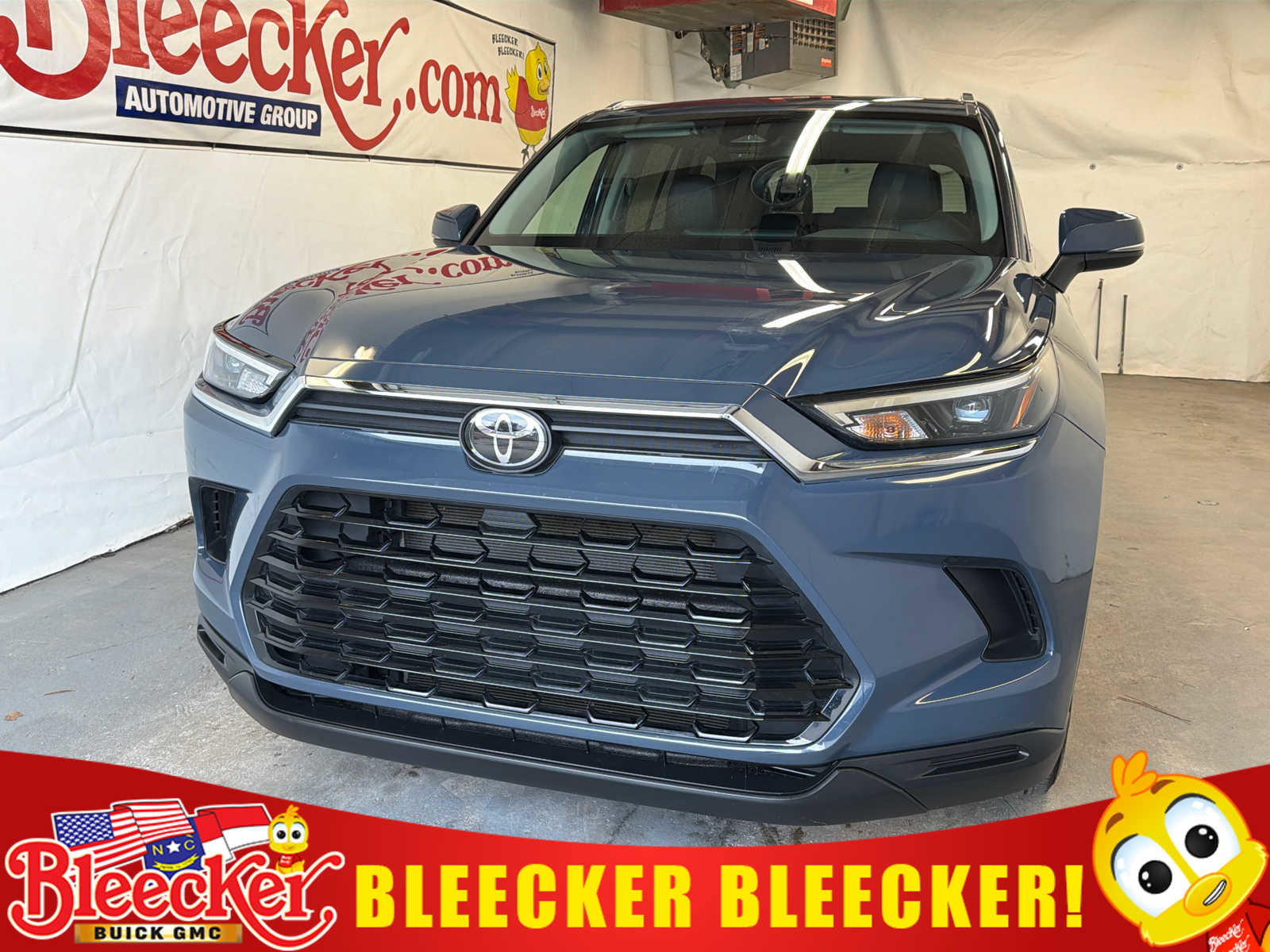 Used 2025 Toyota Grand Highlander FWD image 1