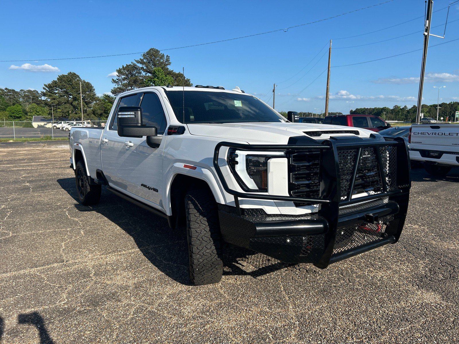 Used 2024 GMC Sierra 2500 AT4 w/ AT4 Premium Plus Package AWD/4WD image 2