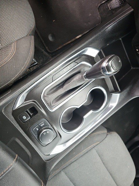 Used 2020 Chevrolet Traverse LT image 30