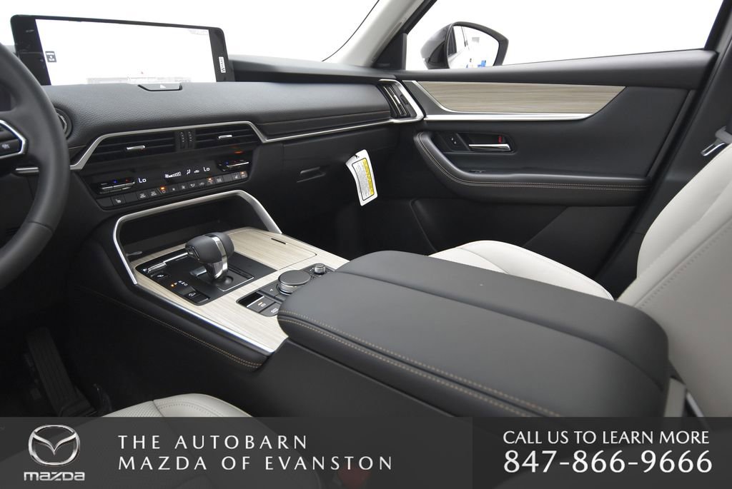 Certified 2025 MAZDA CX-70 Plug-In Hybrid w/ Premium Pkg image 29