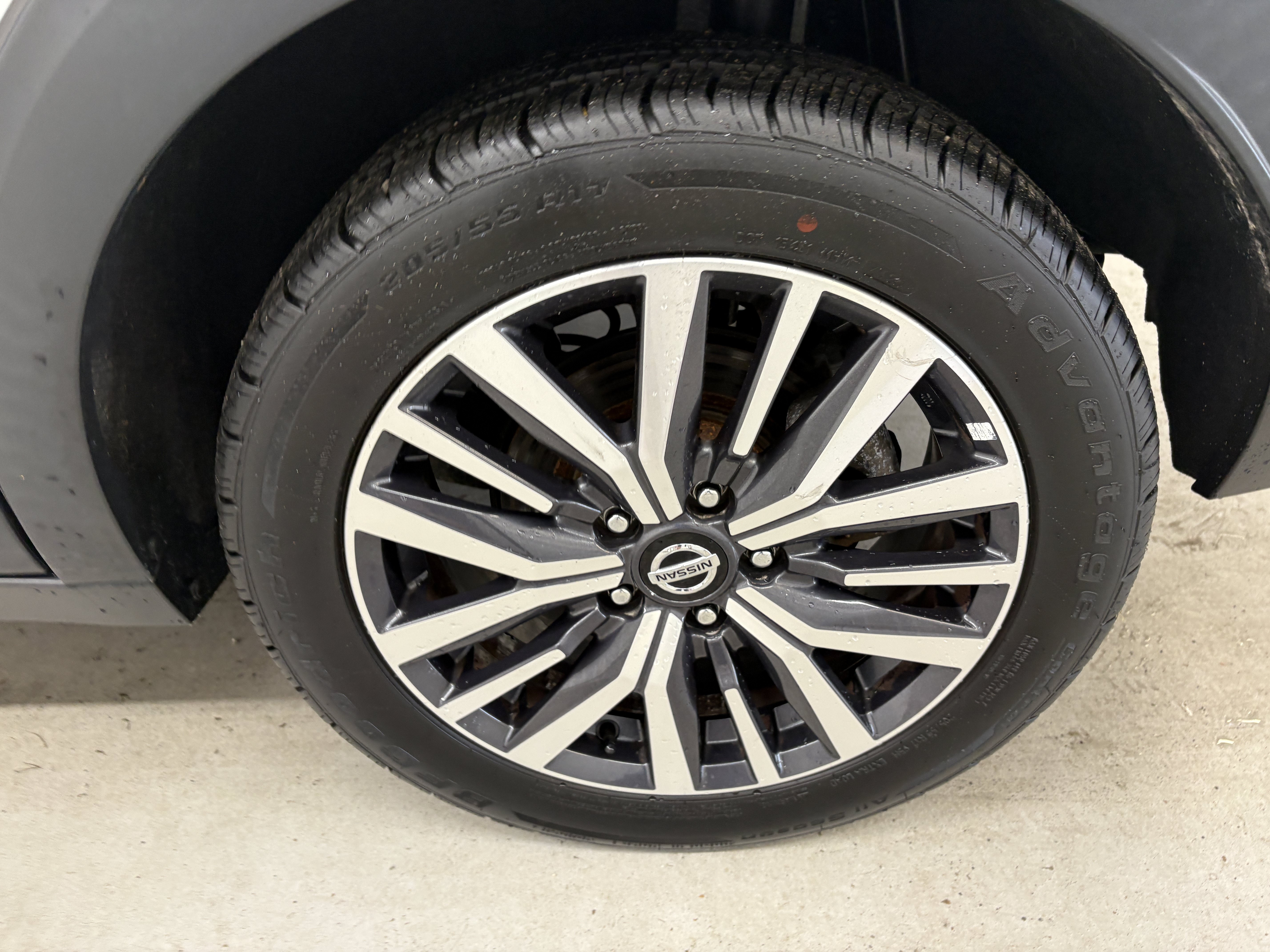 Used 2021 Nissan Kicks SV FWD image 7