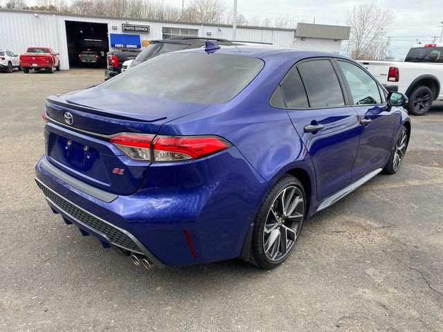 Used 2022 Toyota Corolla SE w/ SE Premium Package image 5