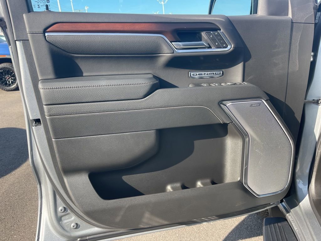 Used 2025 GMC Sierra 1500 Denali w/ Technology Package image 9
