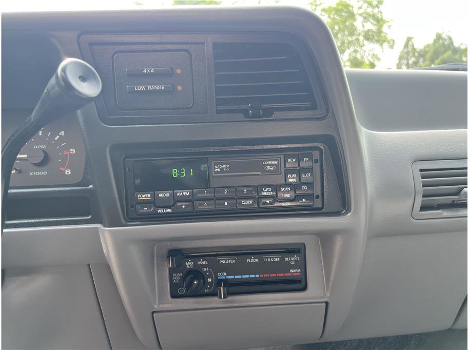 Used 1994 Ford Explorer 4WD 4-Door image 30