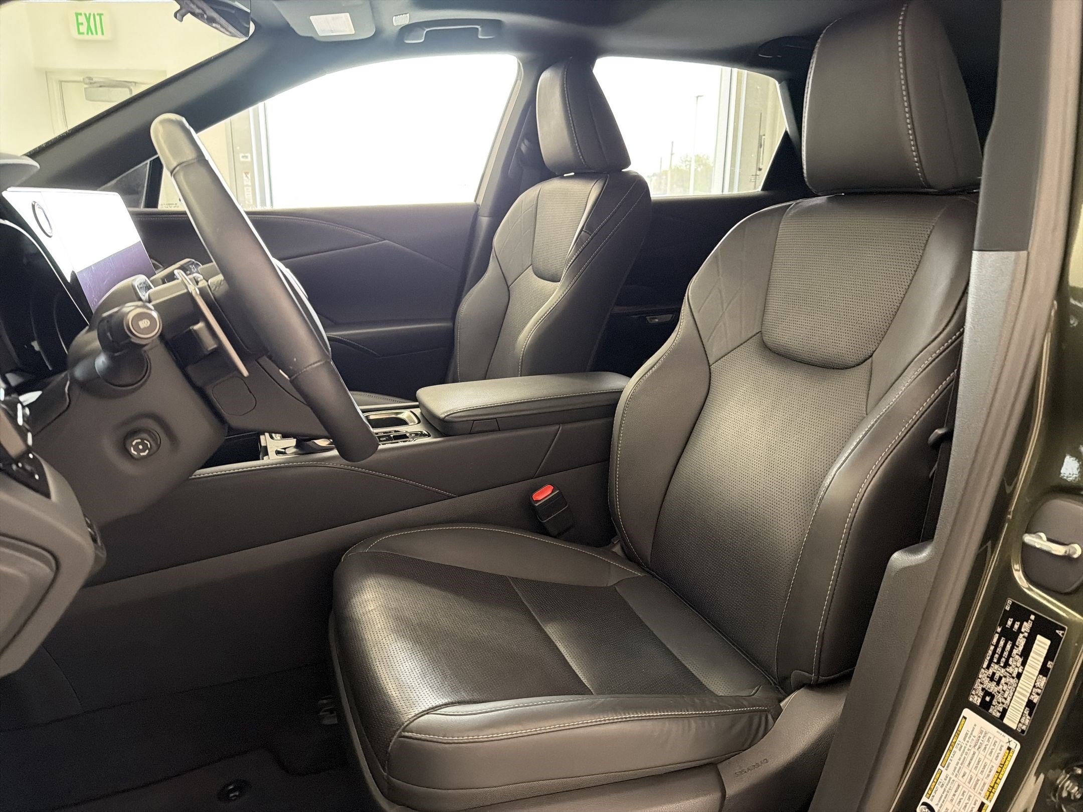 Used 2023 Lexus RX 350 Premium Plus w/ Accessory Package (Z1) AWD/4WD image 5