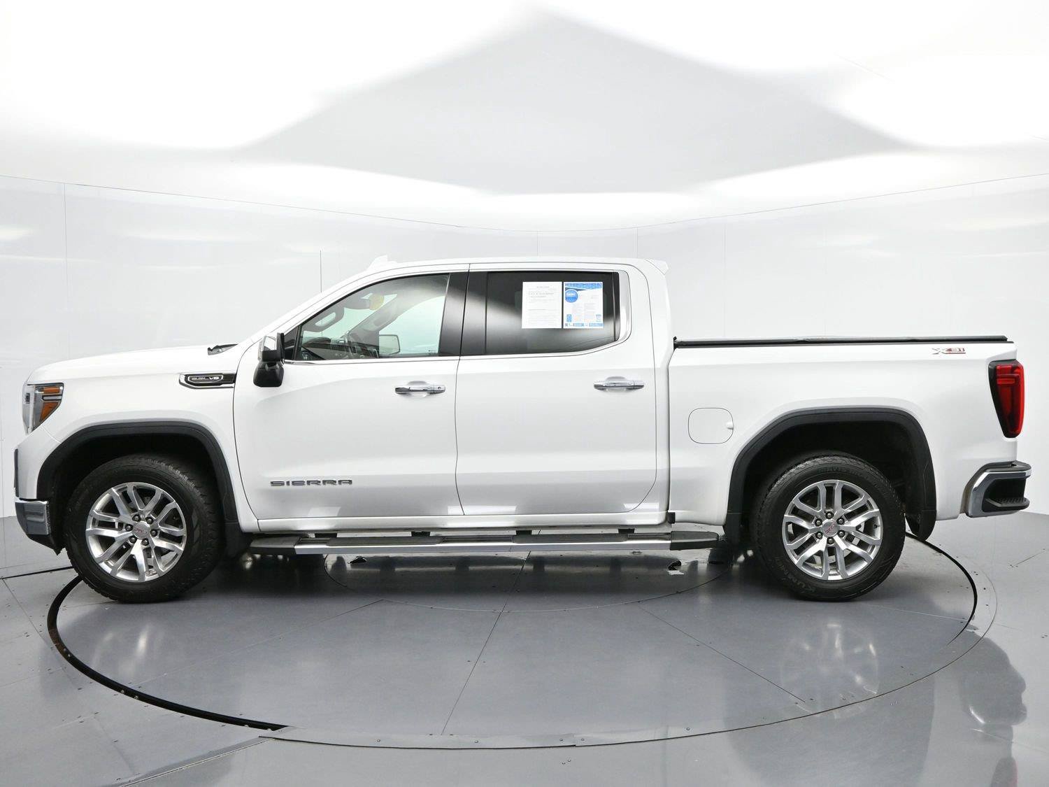 Used 2019 GMC Sierra 1500 SLT w/ SLT Premium Plus Package AWD/4WD image 4