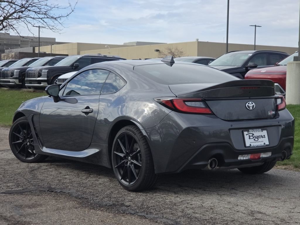 Used 2023 Toyota GR86 Premium w/ ALL Weather Mat Package (TMS) RWD image 2