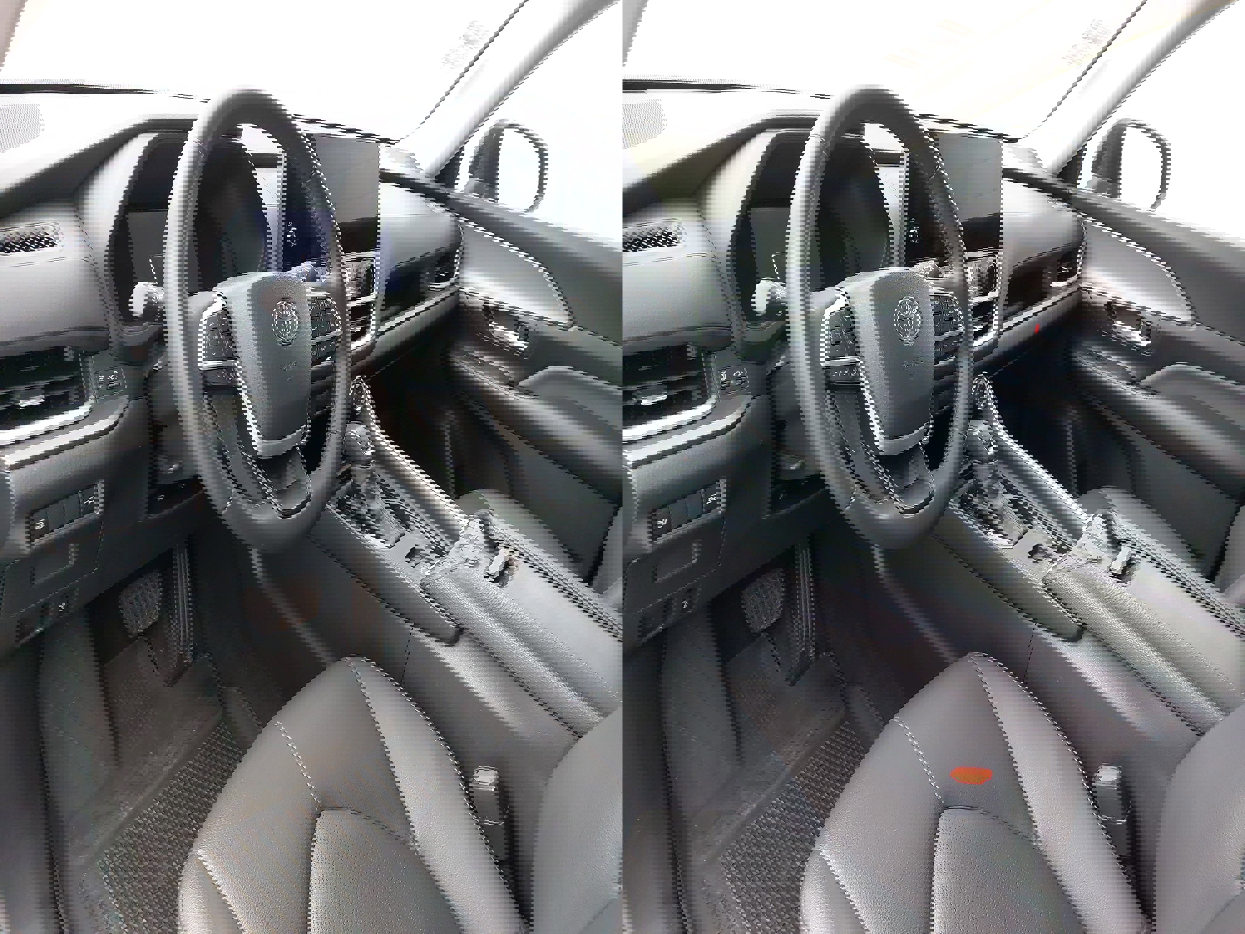 Used 2024 Toyota Grand Highlander AWD image 4