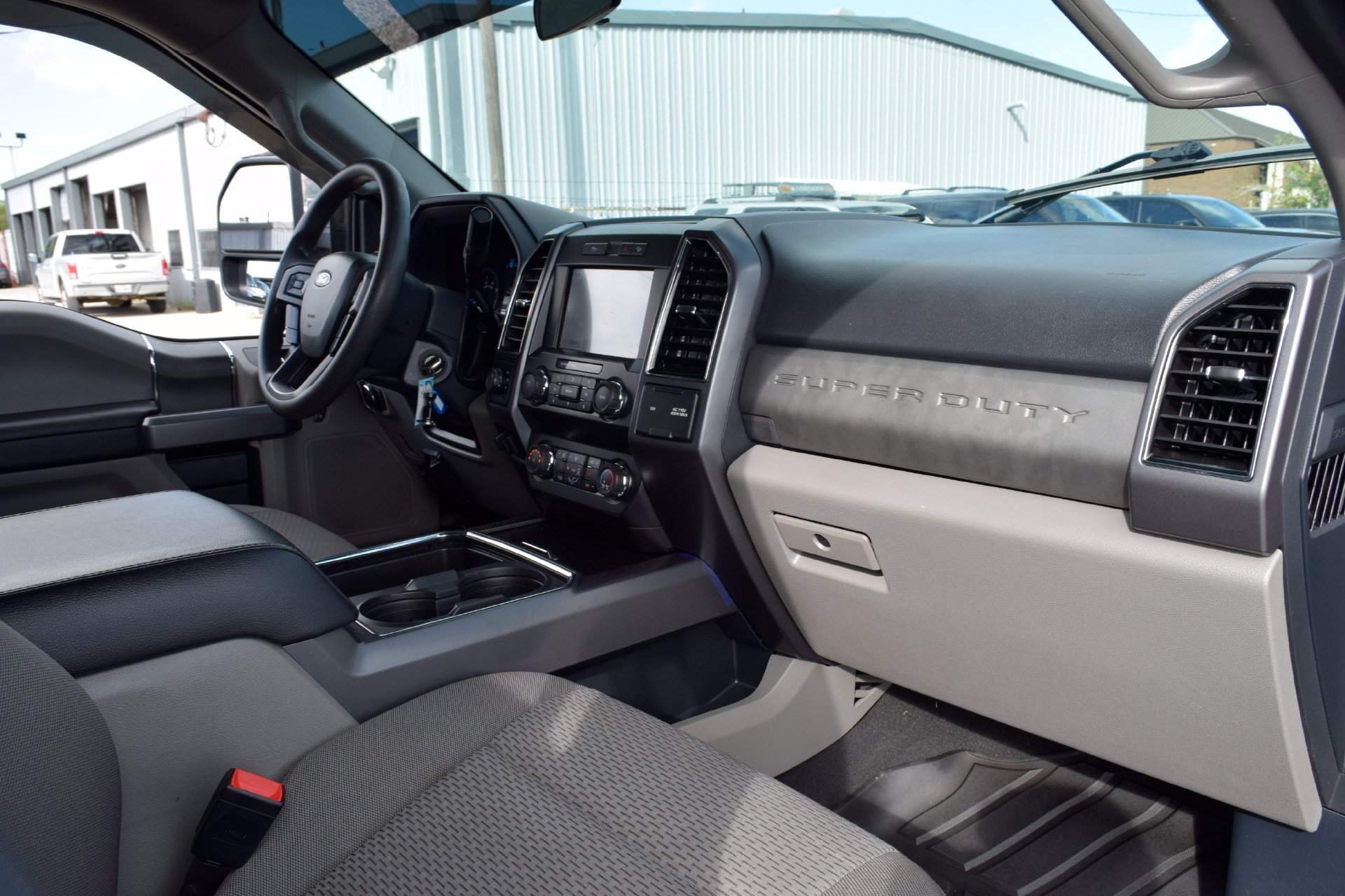 Used 2022 Ford F250 XLT w/ XLT Premium Package AWD/4WD image 22