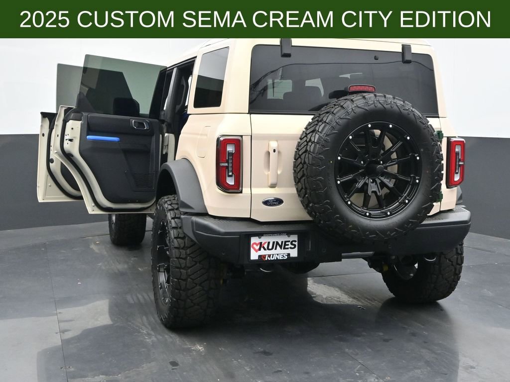 New 2025 Ford Bronco Badlands image 49