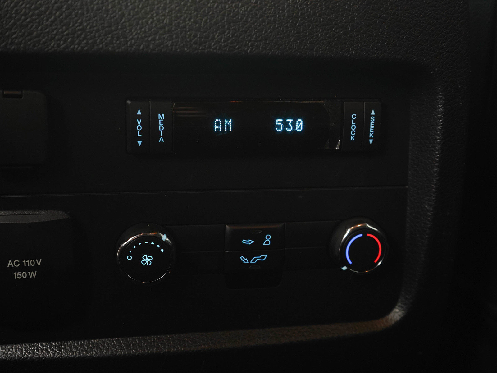 Used 2016 Ford Expedition EL XLT w/ Equipment Group 202A AWD/4WD image 16