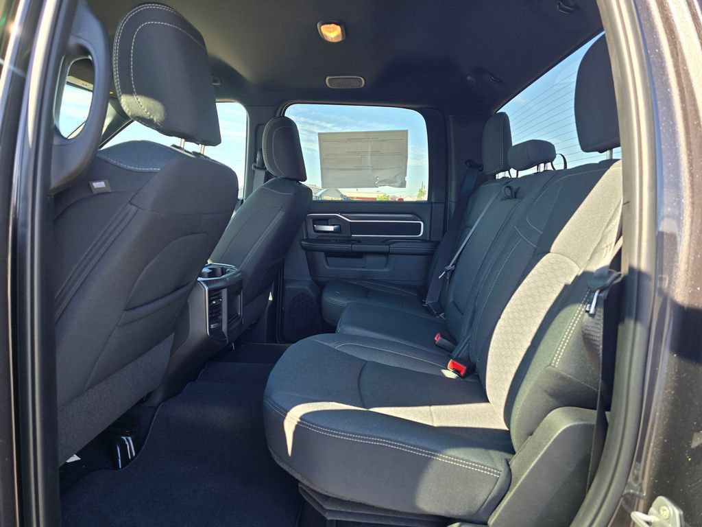 New 2026 RAM 3500 Big Horn AWD/4WD image 12