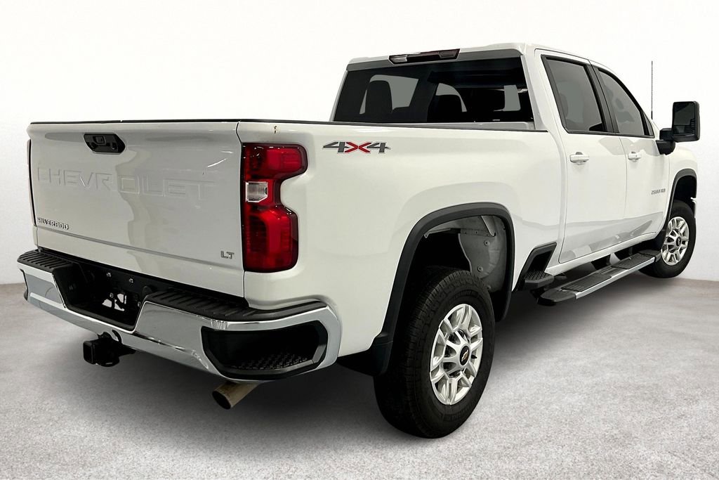 Used 2024 Chevrolet Silverado 2500 LT image 2