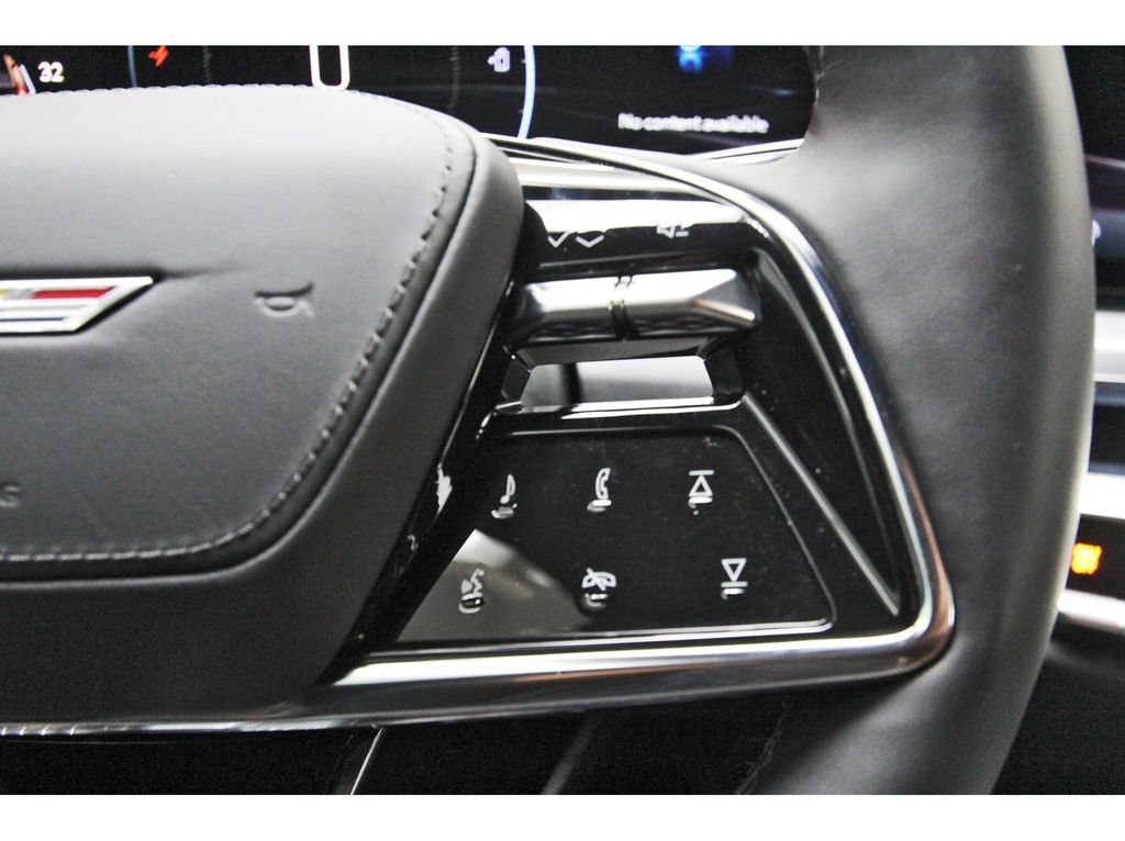 Used 2026 Cadillac Lyriq V w/ Exterior Carbon Fiber Package AWD/4WD image 19