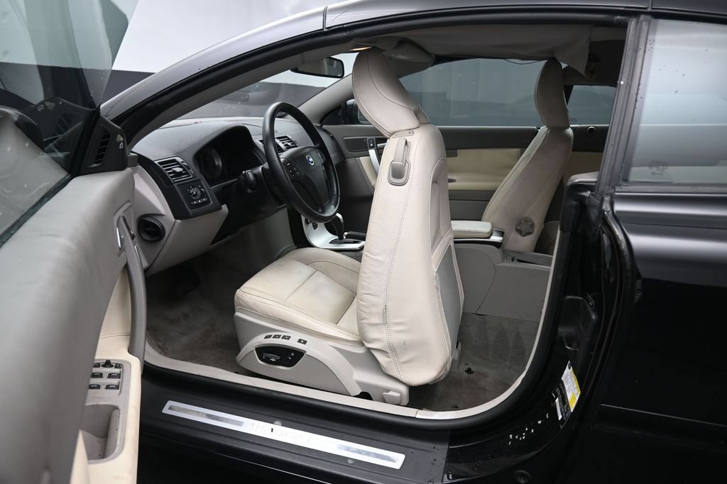 Used 2011 Volvo C70 T5 FWD image 24
