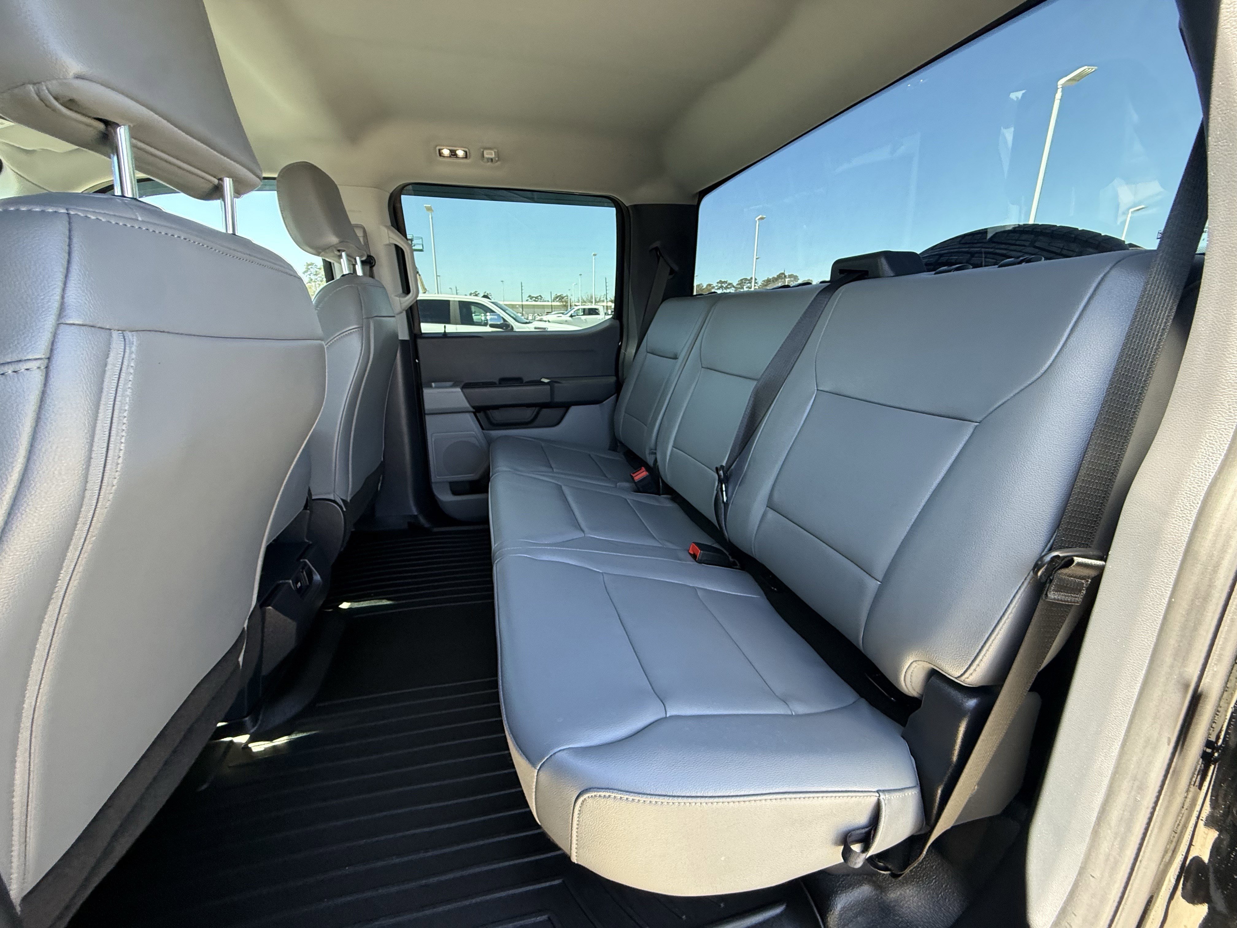 Used 2024 Ford F350 XL w/ XL Chrome Package image 29