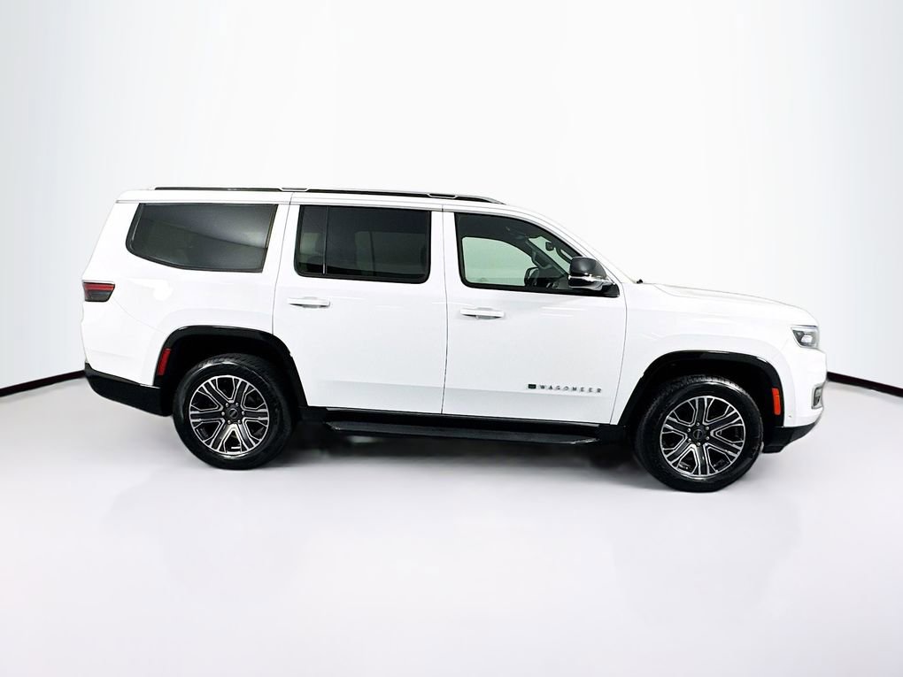 Used 2025 Jeep Wagoneer Series II w/ 8-Passenger Seating Package image 11