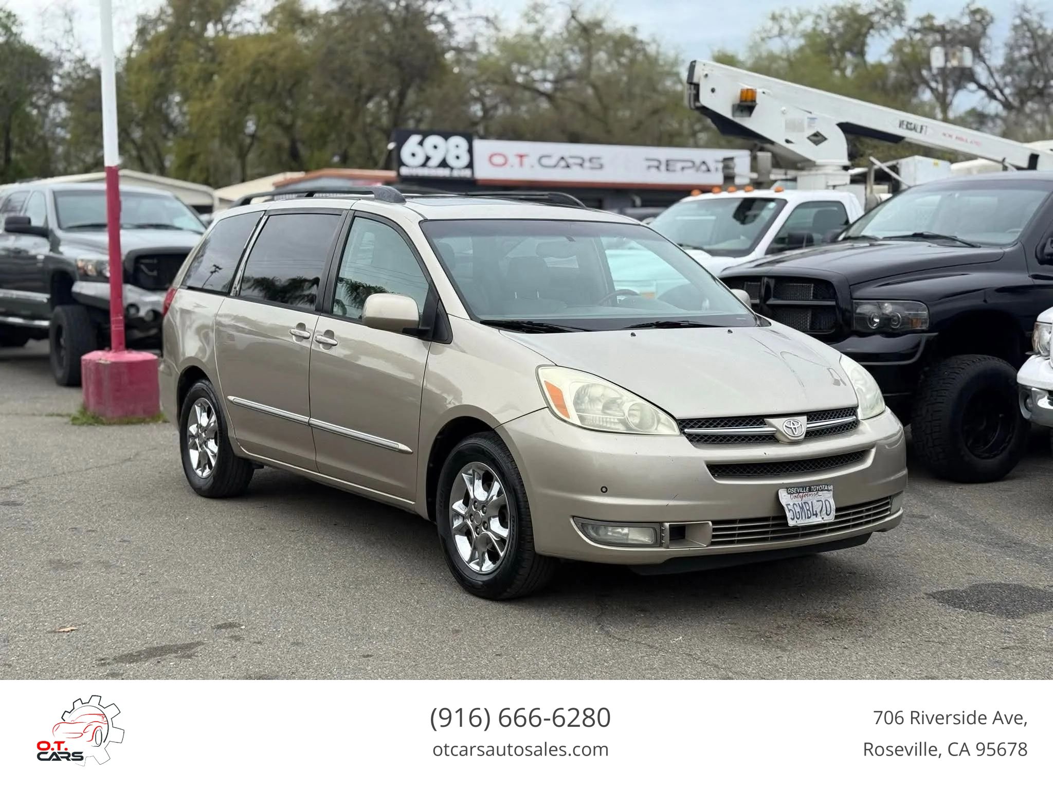 Used 2004 Toyota Sienna XLE Limited FWD image 1